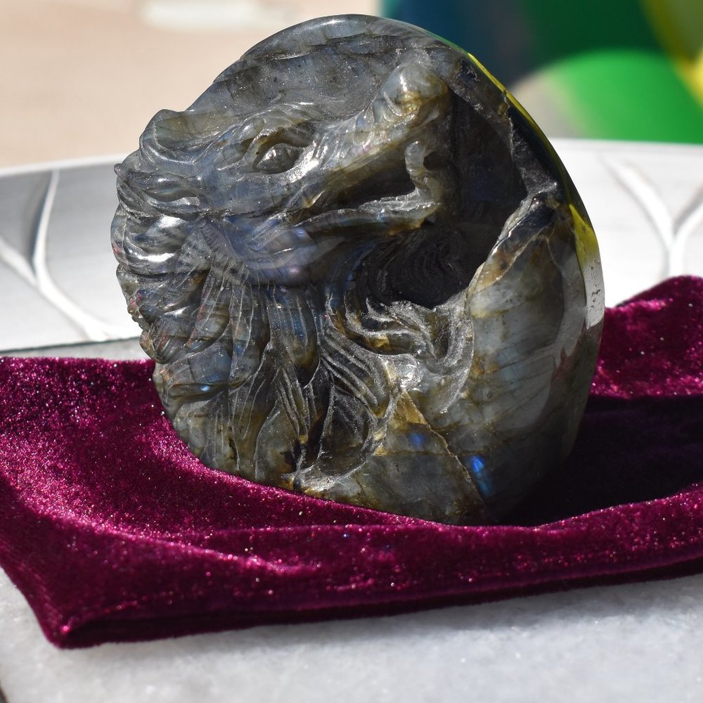 Flash Labradorite Dragon Head - Picture 12 of 12